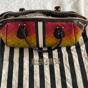 Vintage LAMB purse in mint condition